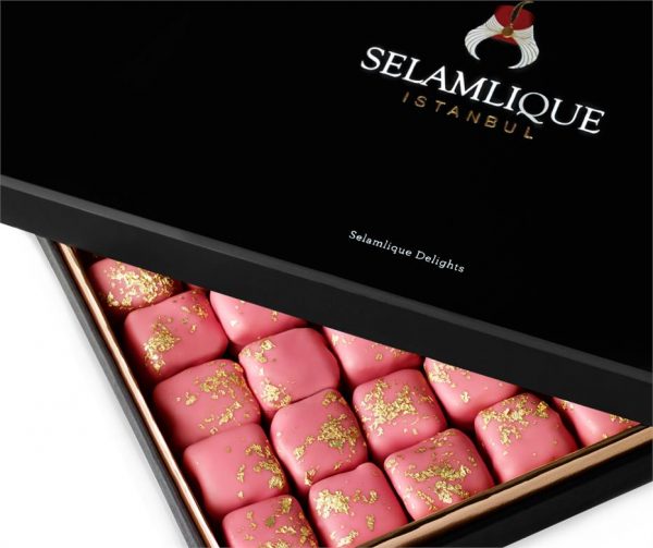 Selamlique Luxury Turkish Delight with Rose, 31.39oz - 890g