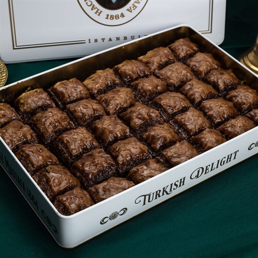 Baklava with Chocolate Pistachio (L Box)