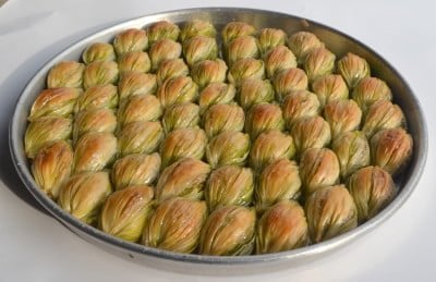 Mado - Mussel Shaped Special Baklava with Pistachio