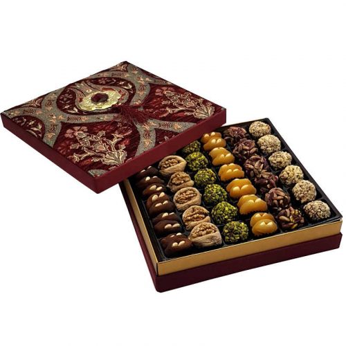 Mixed Dried Fruit in Red Velvet Box, 31.39oz - 890g